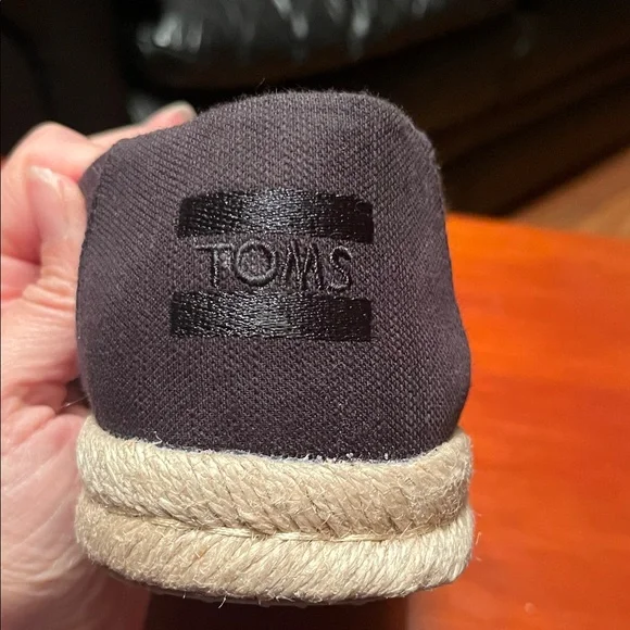 New Toms Black Canvas Slip-On Loafers - Picture 10 of 16